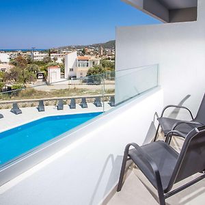 Deluxe Triple Room Garden View